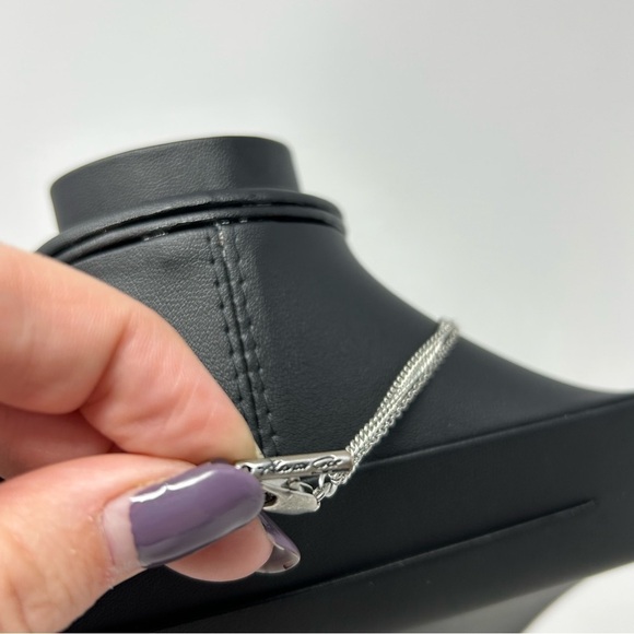 Kenneth Cole Shell Pendant Necklace with Silver Tone Chain - Picture 4 of 8